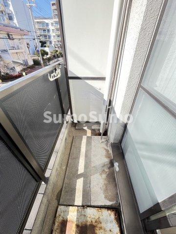 バルコニー　お洗濯にも便利なバルコニー付き