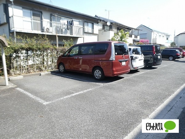 駐車場　敷地内駐車場