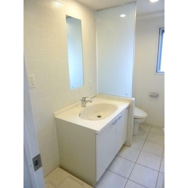 洗面設備　別部屋同間取