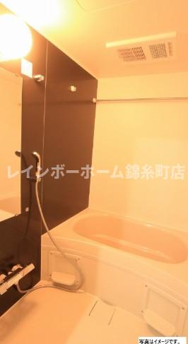 バス・シャワールーム　※建築中のため参考写真となります。