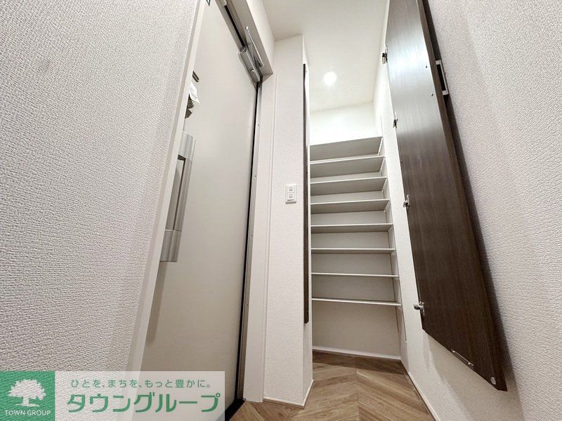 玄関　バルコニー