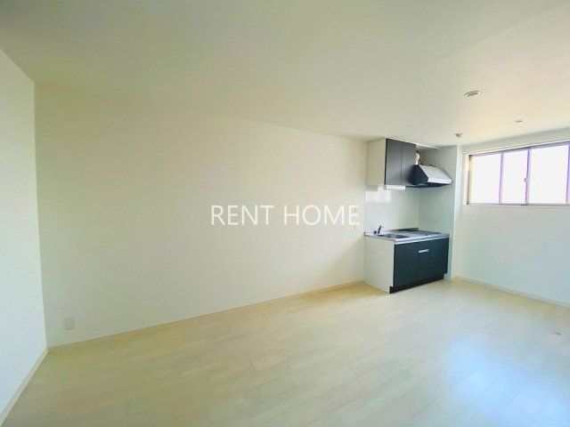 居室・リビング　リビング広めの13.9帖です。