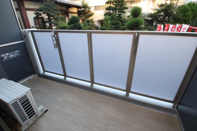 バルコニー　※別室の参考写真の為、現況優先です。