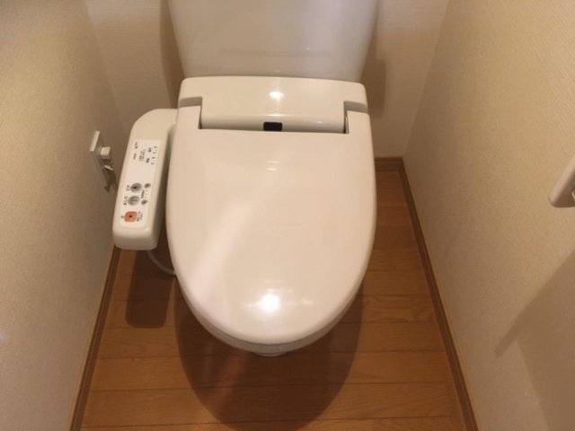 トイレ　シンプルで使いやすいトイレです