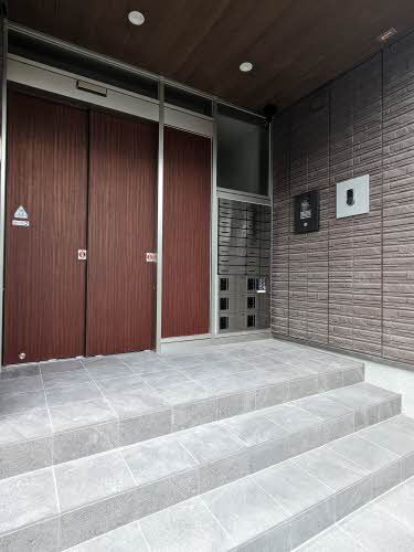 建物外観　エントランス