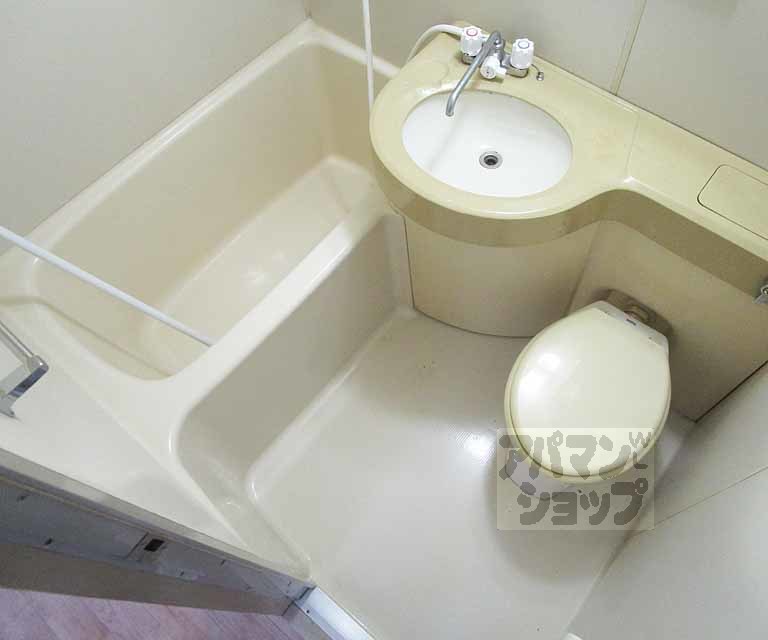 バス・シャワールーム　３０６号室の写真です。