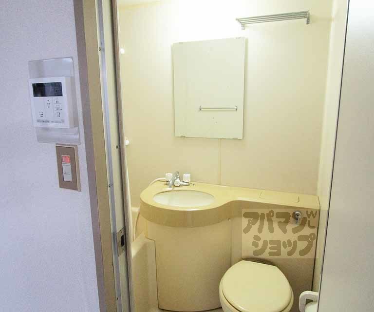 洗面設備　３０６号室の写真です。