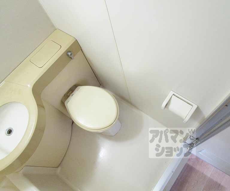 トイレ　３０６号室の写真です。