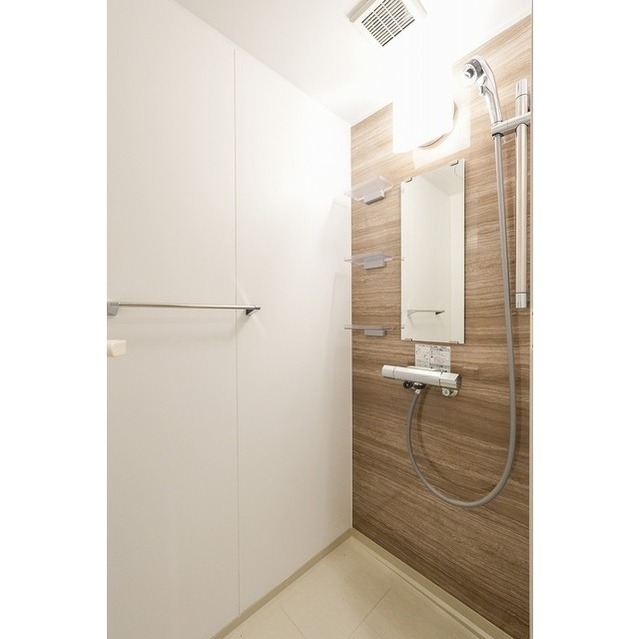 バス・シャワールーム　シャワールーム