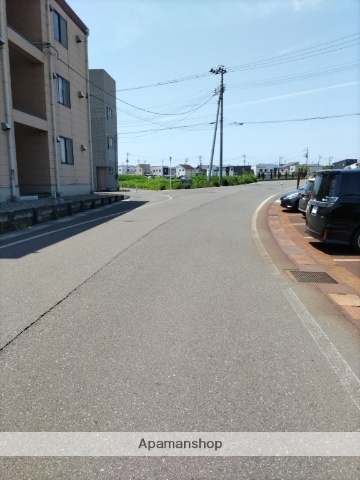 その他　前面道路（その他）まで0m