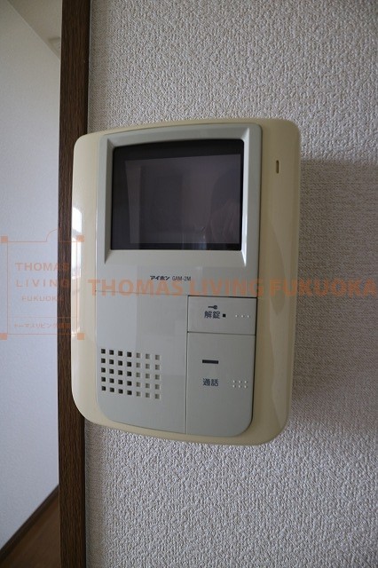セキュリティ　来客時も確認できますテレビモニターホン※同物件参考写真