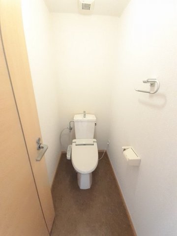 トイレ　トイレもきれいです