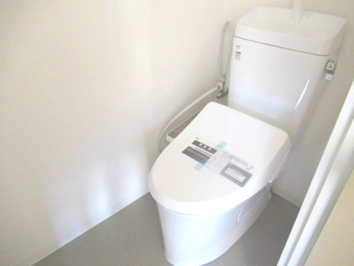 トイレ　清潔感のあるトイレです