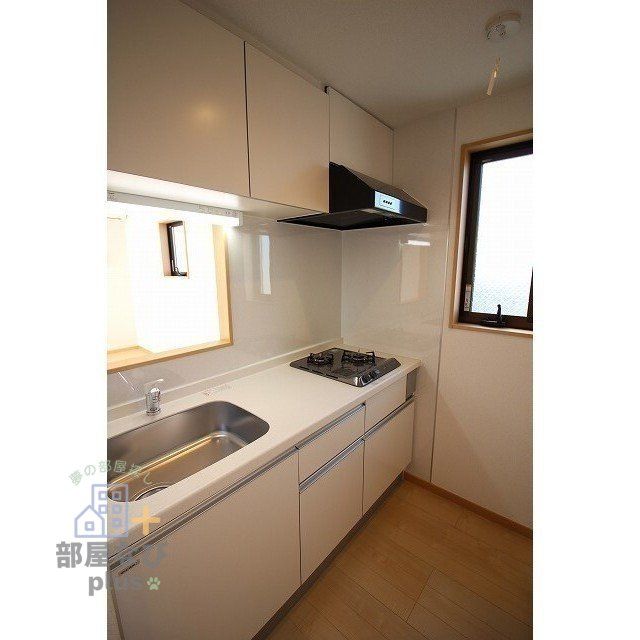 キッチン　※他号室写真です