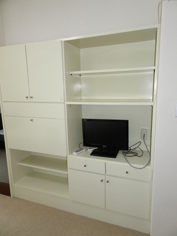 収納　収納棚　テレビ付き