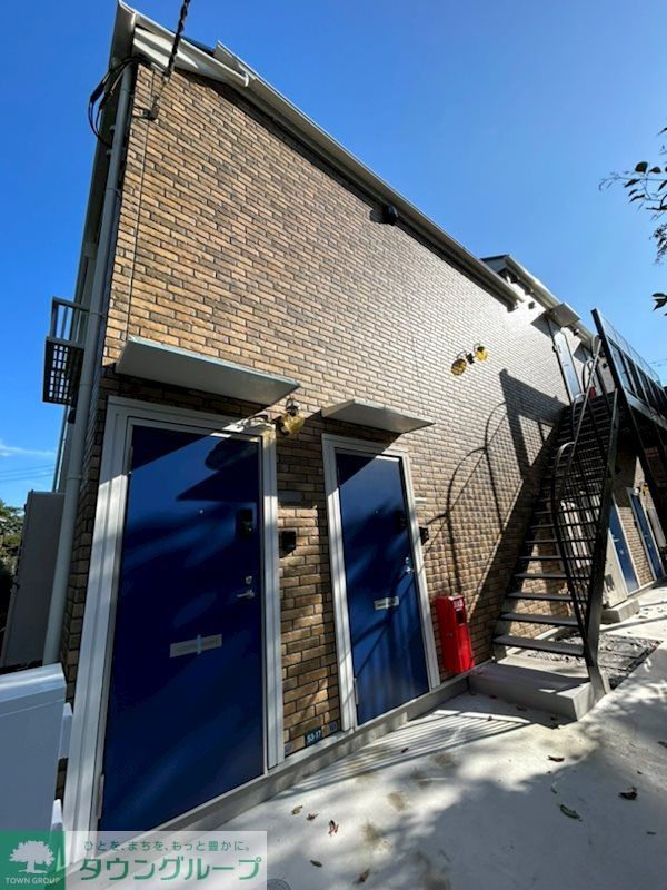 建物外観　イギリスの寄宿舎をイメージしたオシャレな外観