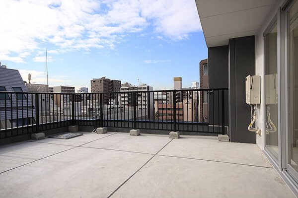 バルコニー　ＧＲＩＤ（グリッド）　バルコニー