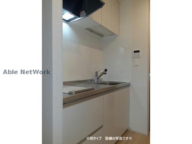 キッチン　※同型タイプ参考写真