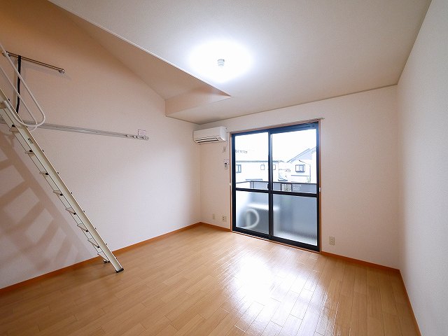 その他部屋・スペース　使い勝手のいい洋室です