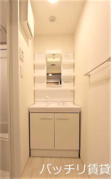 洗面設備　＊画像は別部屋の為イメージ、現状を優先致します