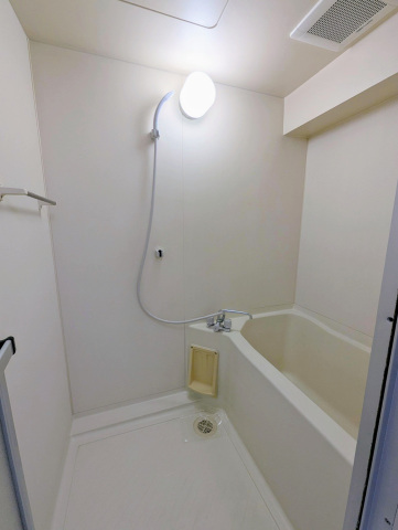 バス・シャワールーム　ゆとりの浴室