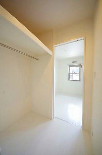 収納　類似室内