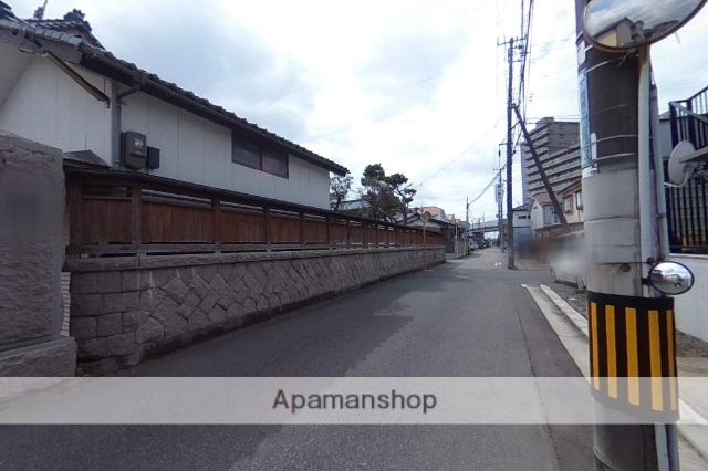 その他　前面道路（その他）まで0m