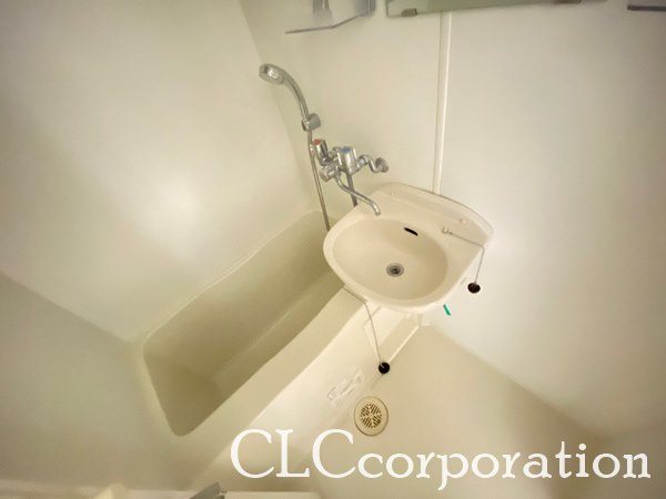 バス・シャワールーム　同仕様参考写真