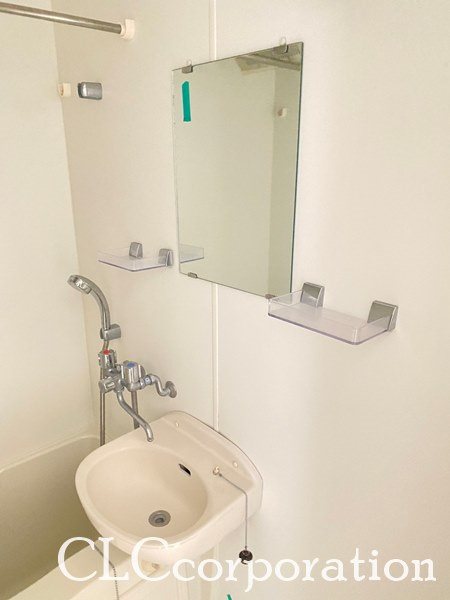 洗面設備　同仕様参考写真