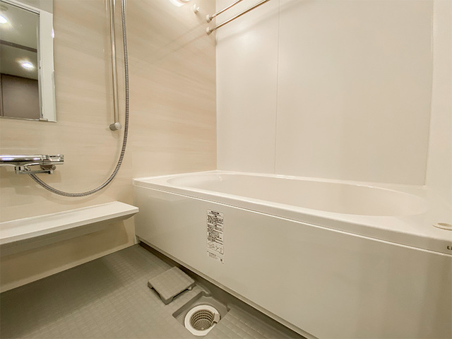 バス・シャワールーム　※写真は同タイプ住戸です。