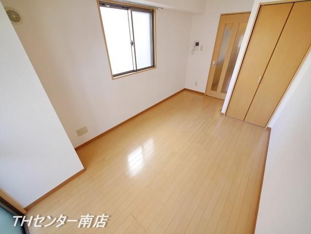 居室・リビング　★角部屋2面採光★