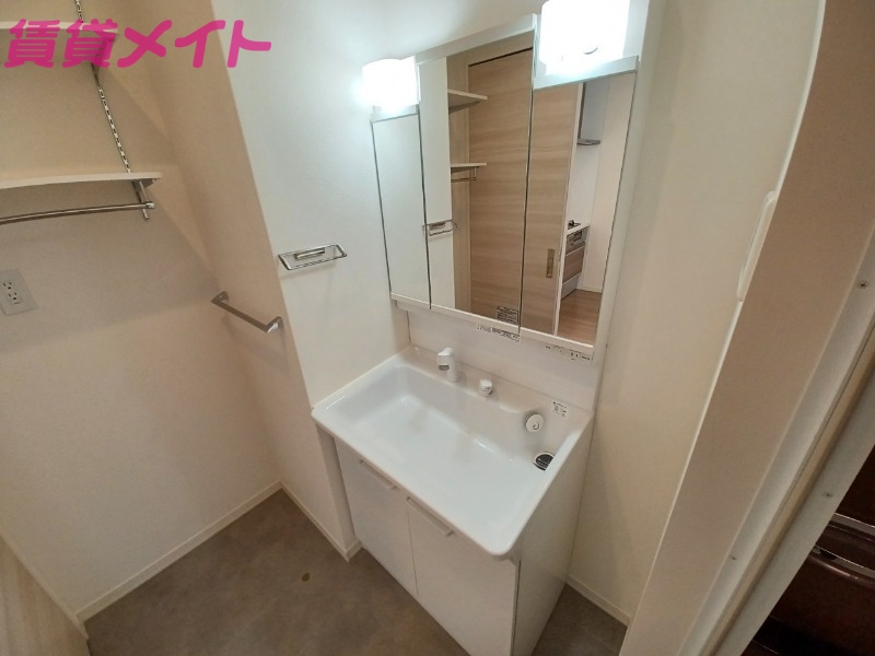 洗面設備　※同型別部屋写真