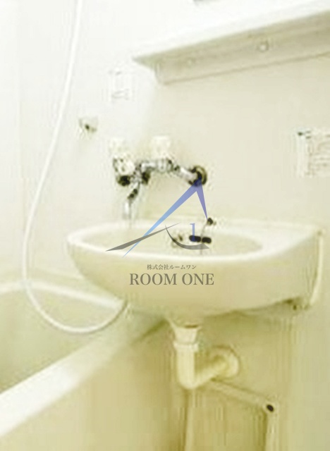 洗面設備　洗面台です。