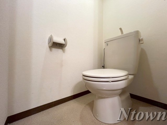 トイレ　落ち着いたトイレです