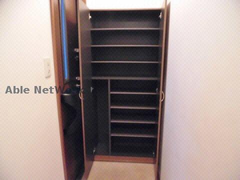 玄関　シューズボックス