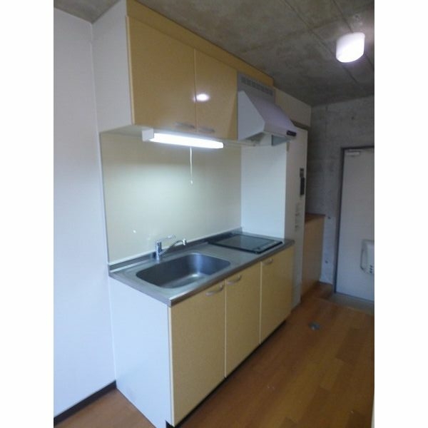 キッチン　掲載写真はモデルルームを掲載しております。実際のお部屋と仕様