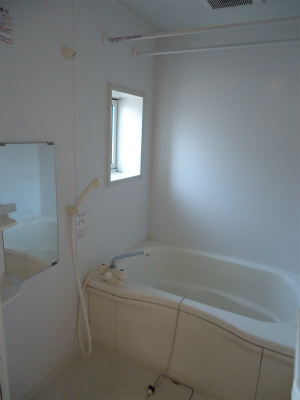 バス・シャワールーム　浴室に窓あり☆