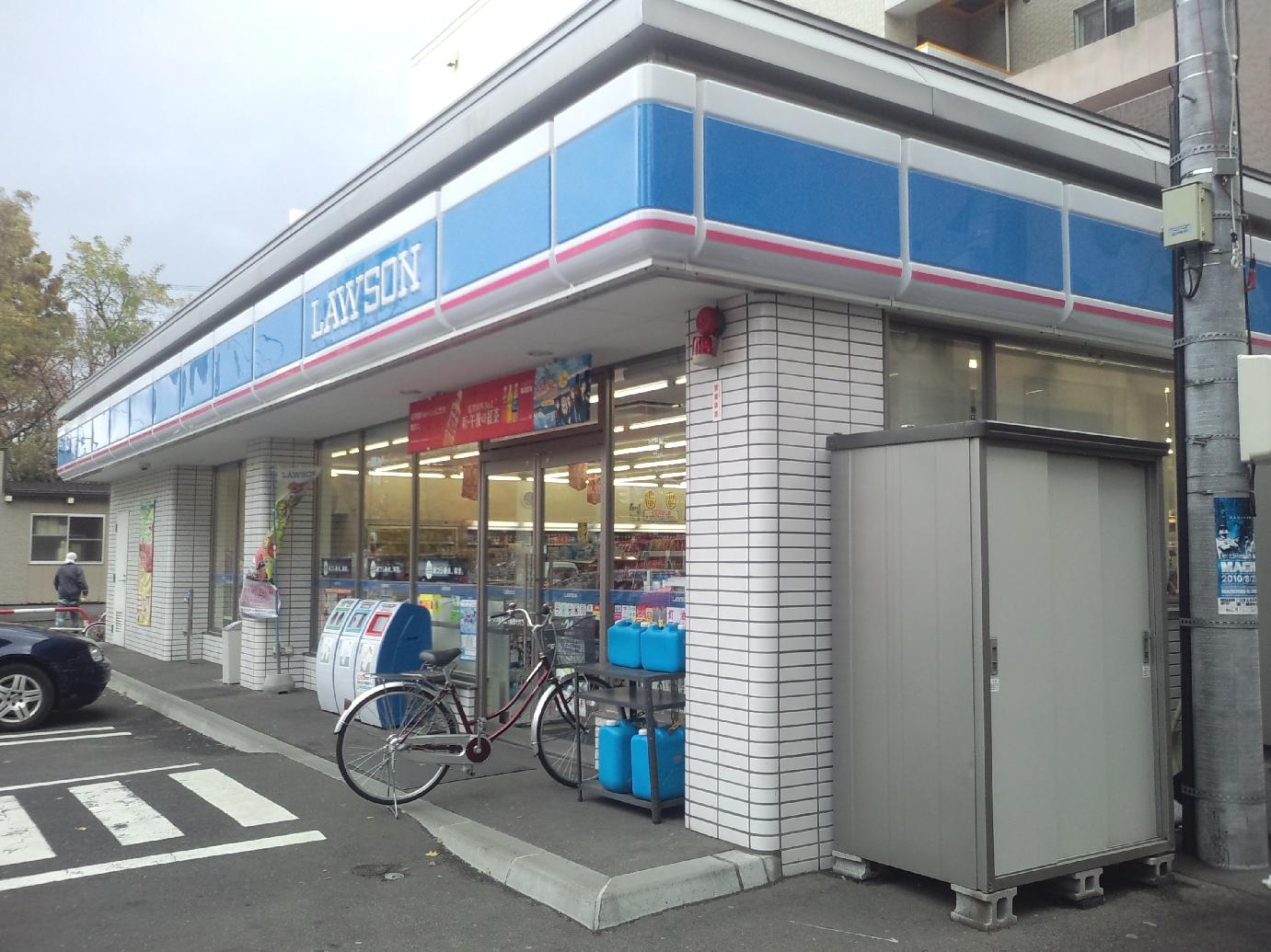 コンビニ　ローソン札幌北1条西十六丁目店（コンビニ）まで111m