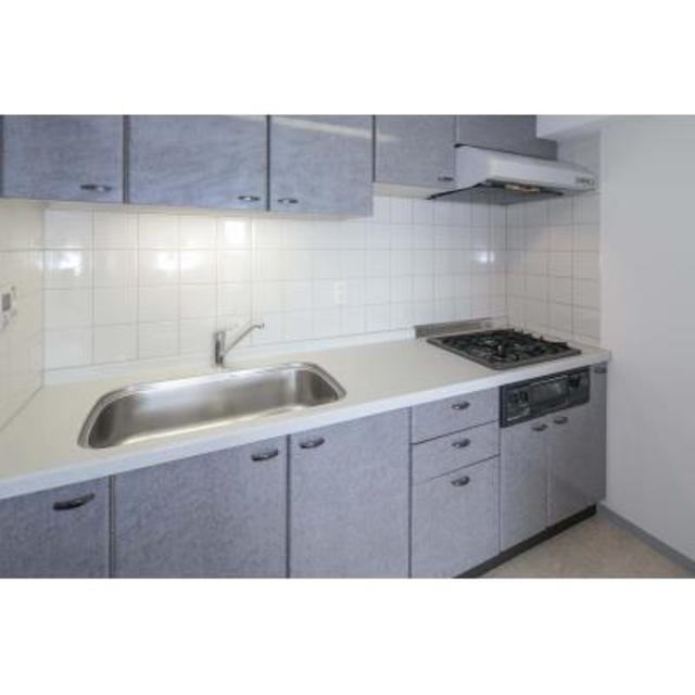 キッチン　※写真は同タイプ住戸です。