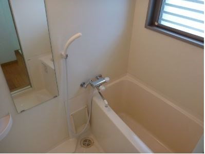 バス・シャワールーム　※同物件別部屋参考画像