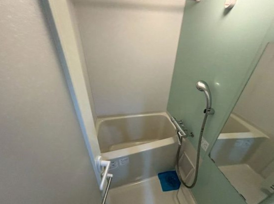 バス・シャワールーム　風呂