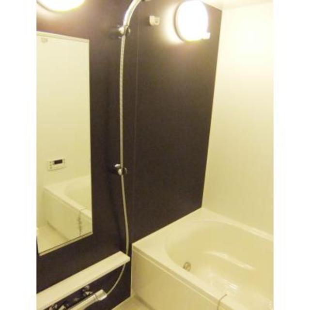 バス・シャワールーム　※写真は同タイプ住戸です。