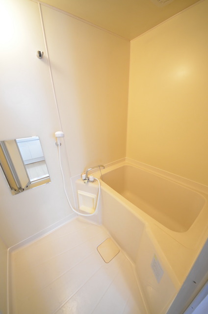 バス・シャワールーム　★ゆったりとしたバスルームで癒しのひと時を…★