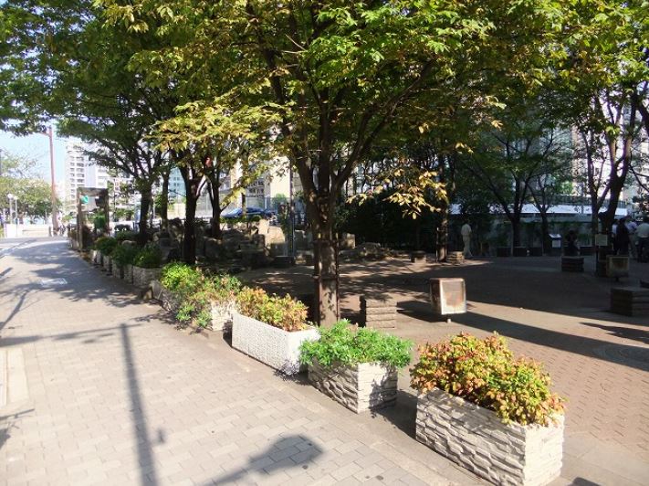 公園　築地川千代橋公園（公園）まで303m
