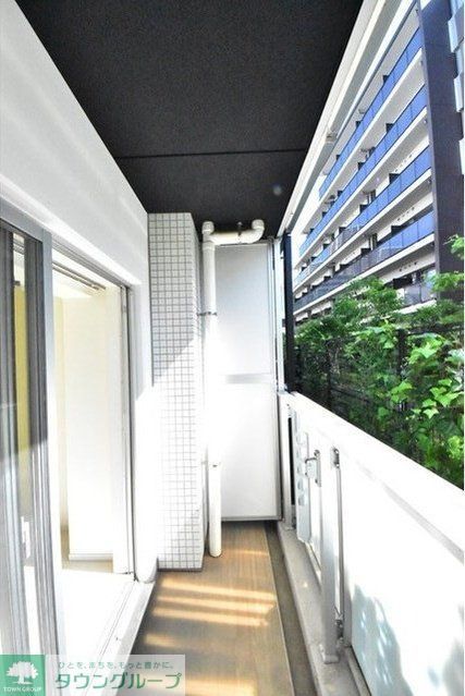 バルコニー　同物件別部屋写真