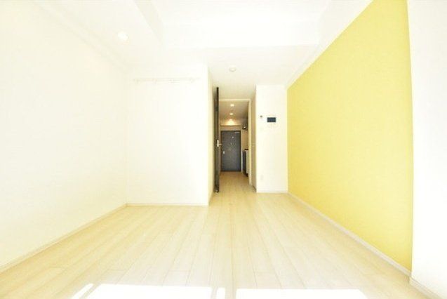 居室・リビング　同物件別部屋写真