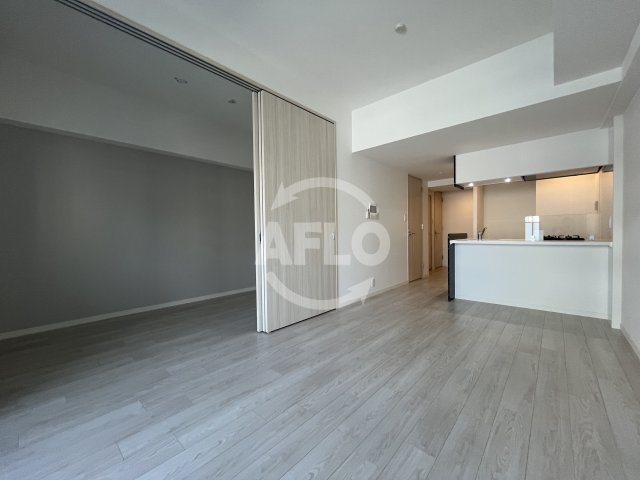 居室・リビング　コンフォリア・リヴ新大阪WEST　リビング