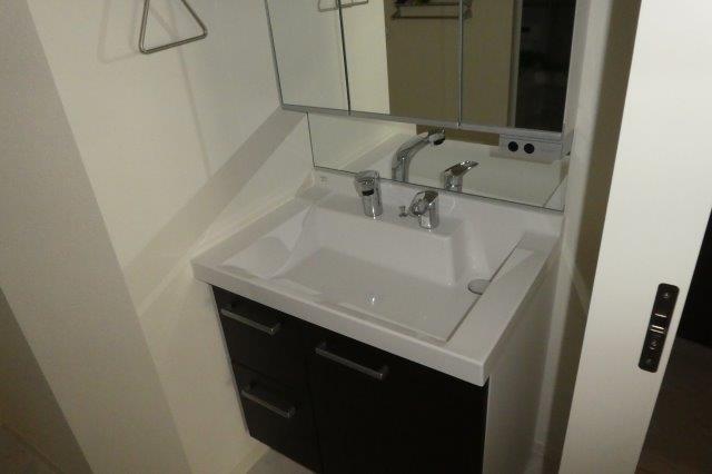 洗面設備　シャンプードレッサー