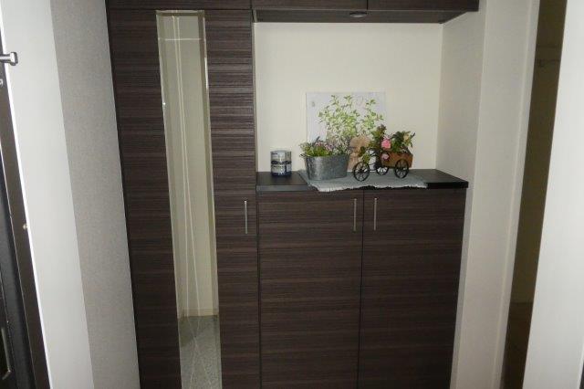 玄関　シューズボックス