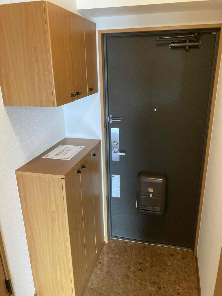玄関　たっぷりシューズボックス